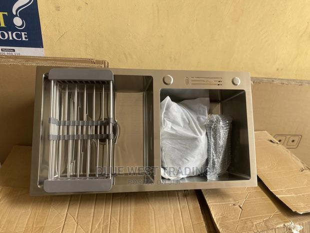 Grey Cabinet Sink With Knife Holder · Photo 2