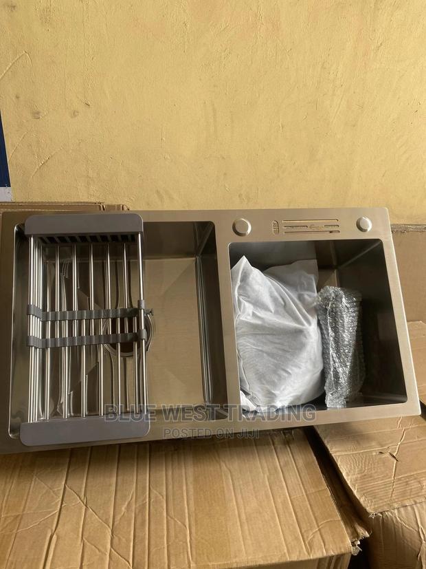 Grey Cabinet Sink With Knife Holder · Photo 3