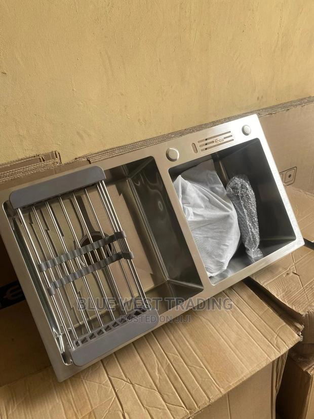 Grey Cabinet Sink With Knife Holder · Photo 4