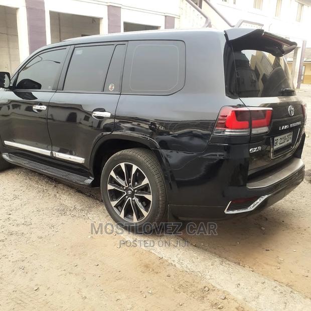 Car Rental Service Landcruisers V8 Ready for Rent in Ghana · Photo 1