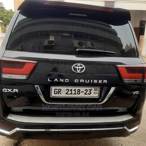 Car Rental Service Landcruisers V8 Ready for Rent in Ghana · Photo 2