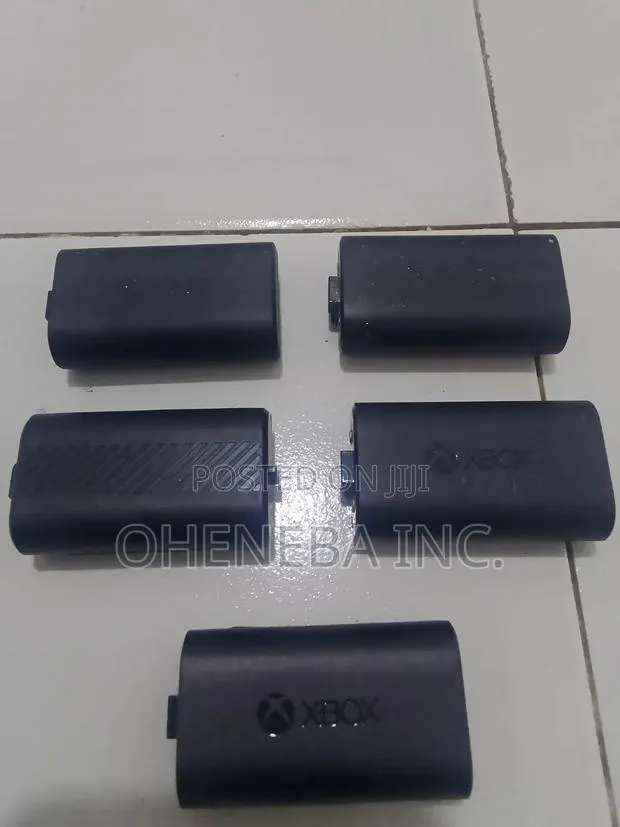 Xbox One Xbox Series S/X Rechargeable Battery · Photo 1