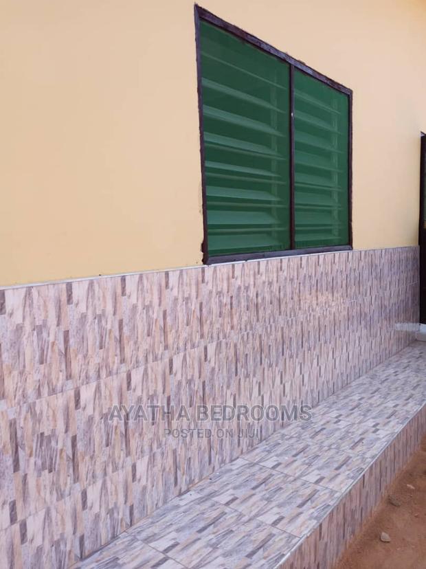 2bdrm Apartment in Ayathar Bedroom, Teshie for Rent · Photo 3
