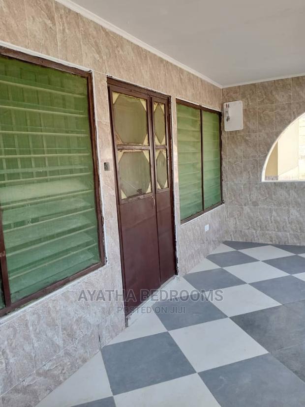 2bdrm Apartment in Ayathar Bedroom, Teshie for Rent · Photo 2