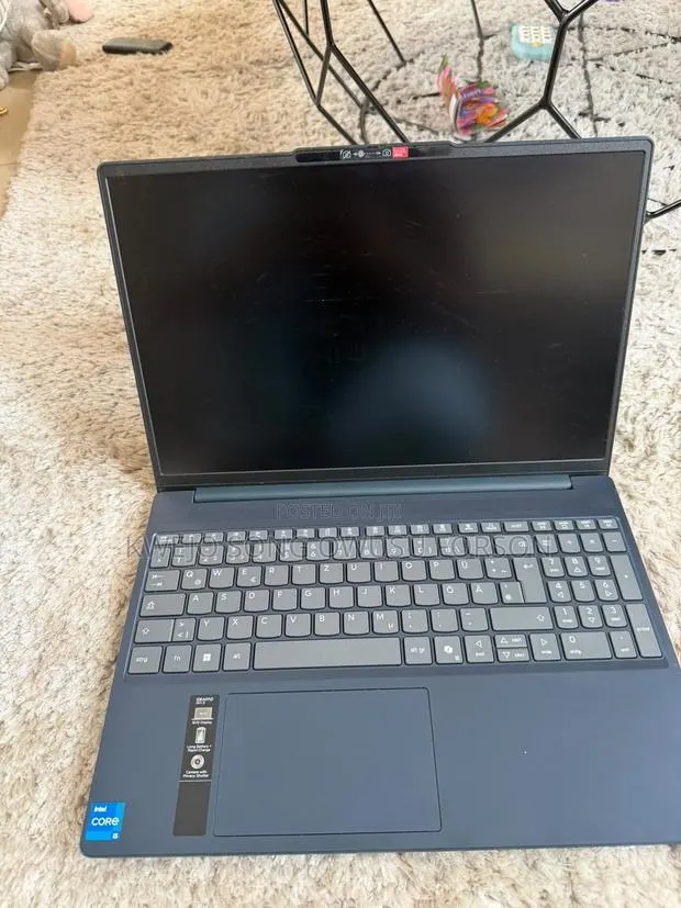 Laptop Lenovo Ideapad 3 16GB Intel Core i5 SSD 512GB · Photo 1