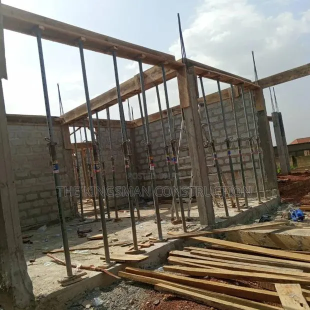 Decking Formwork/Props/Steel Decking/Pillars/Scaffolding · Photo 1