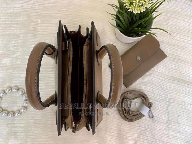 Quality Leather Hand Bags · Photo 4