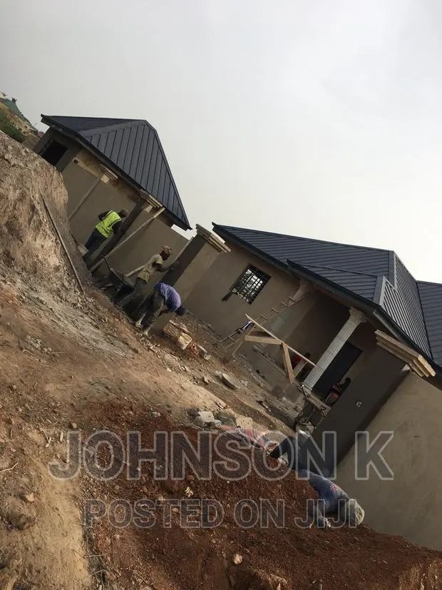 Building And Construction Works · Photo 1