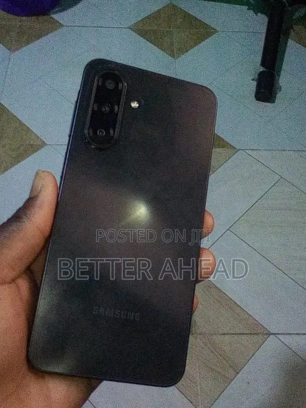 Samsung Galaxy A17 128 GB Black · Photo 1