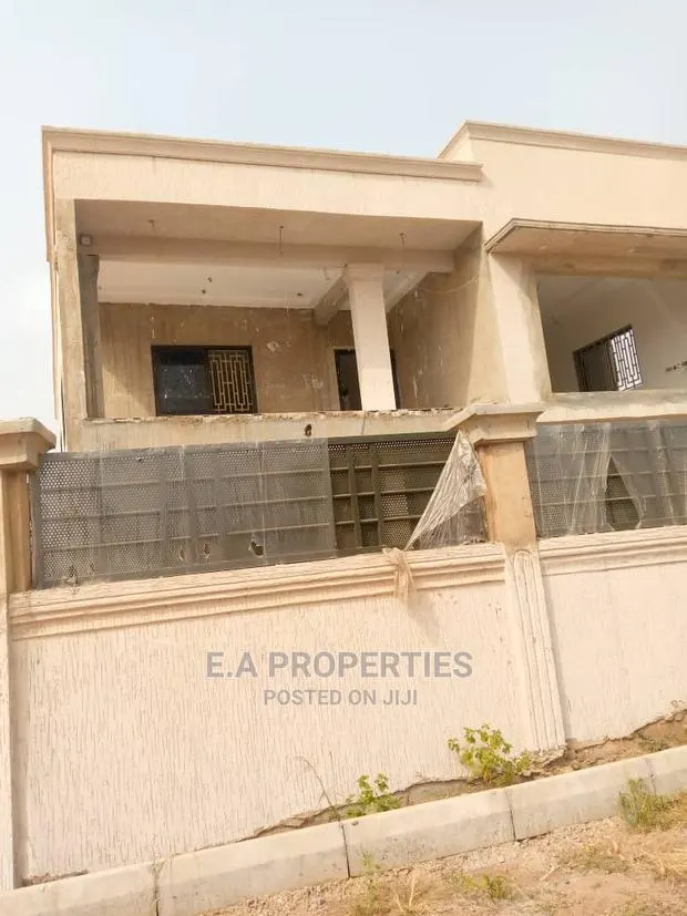 4bdrm House in E a Properties, Ghana Flag for Sale · Photo 1