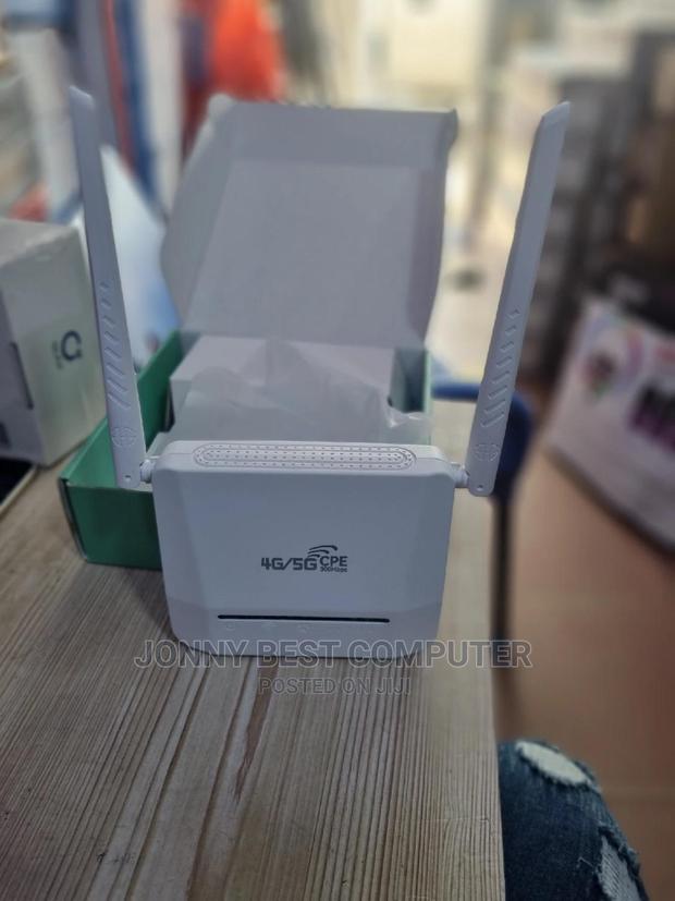 Universal 4G Router · Photo 3
