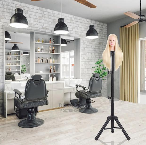 Tripod Wigs Stand · Photo 1