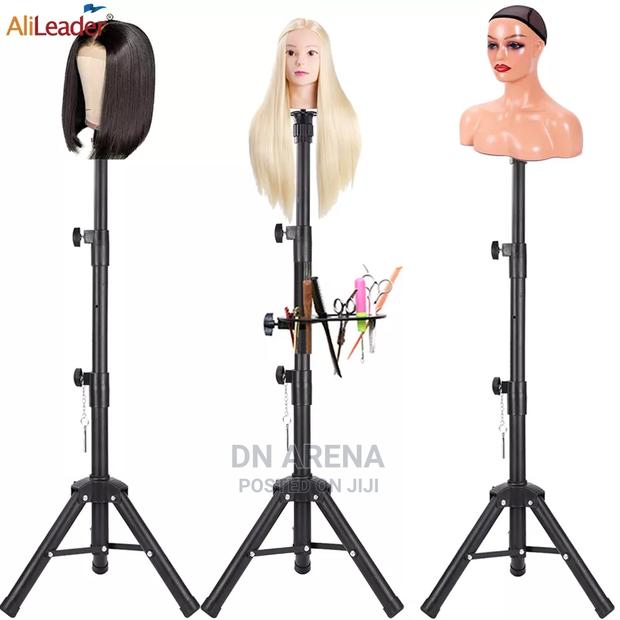 Tripod Wigs Stand · Photo 3