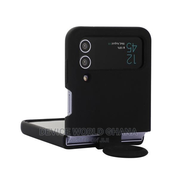 Silicone Case Wth Fiber Lining for Samsung Zflip 4 N Zflip 3 · Photo 6