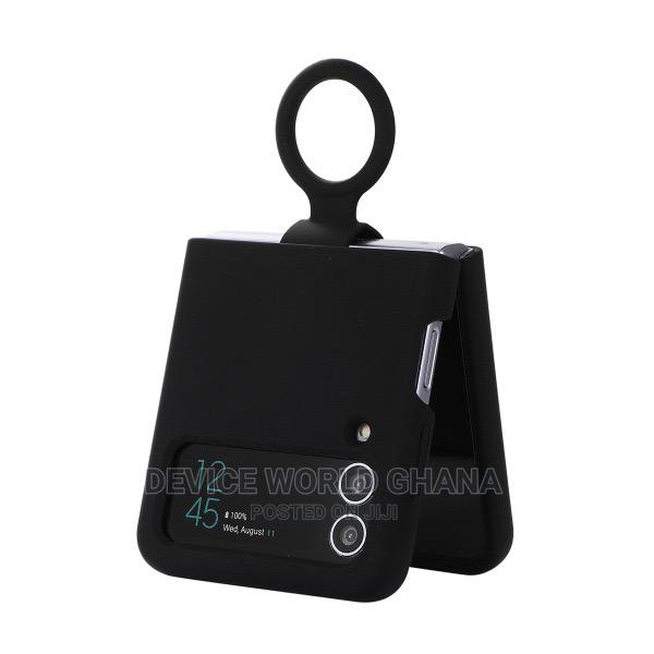 Silicone Case Wth Fiber Lining for Samsung Zflip 4 N Zflip 3 · Photo 5