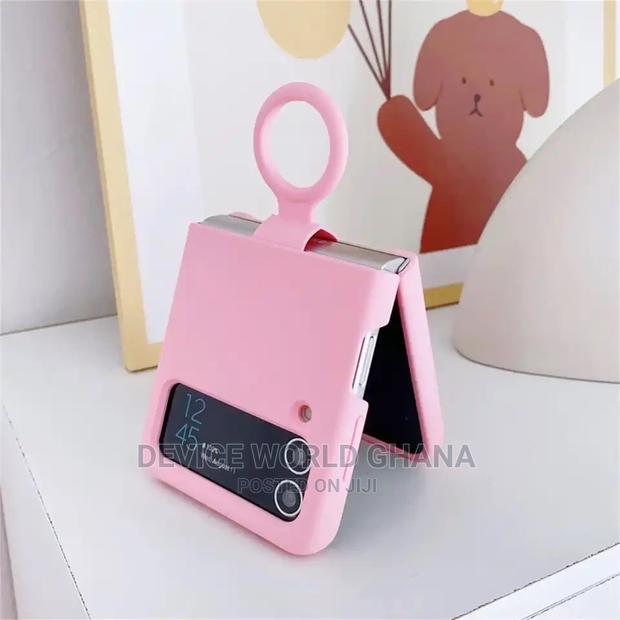 Silicone Case Wth Fiber Lining for Samsung Zflip 4 N Zflip 3 · Photo 2