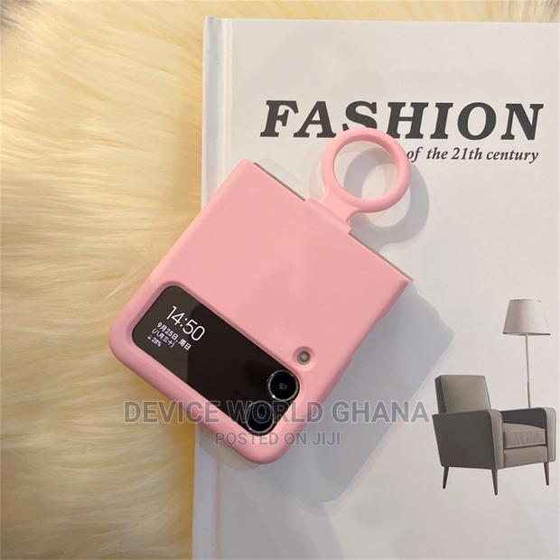 Silicone Case Wth Fiber Lining for Samsung Zflip 4 N Zflip 3 · Photo 3