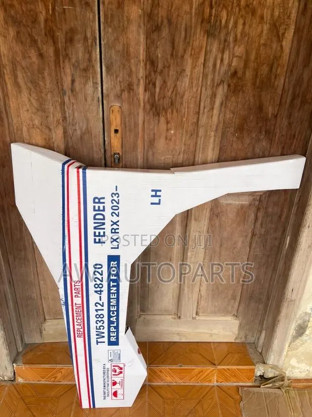 Lexus RX 350 2023 Front Fender LH · Photo 1