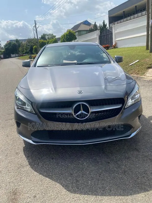 Mercedes-Benz CLA-Class CLA 250 4MATIC Wagon 2018 Gray · Photo 1