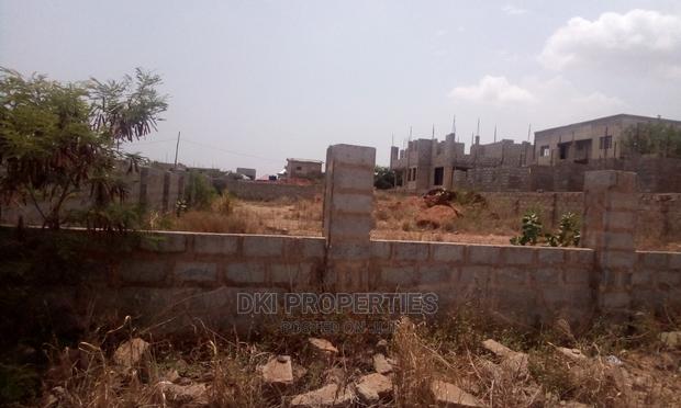 A Titled Plot of Land for Sale at Amrahia · Photo 2