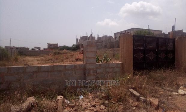 A Titled Plot of Land for Sale at Amrahia · Photo 4