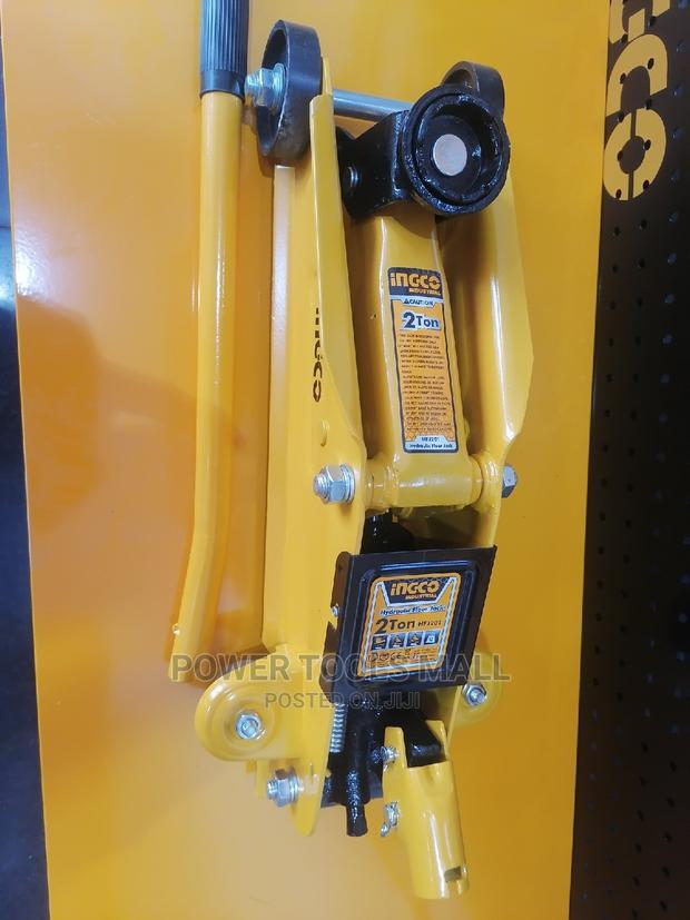 Hydraulic Floor Jack 2ton · Photo 3