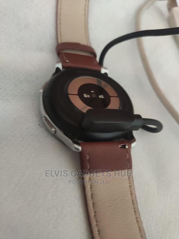 Oraimo Nova v 4pins Smart Watch Charger · Photo 5