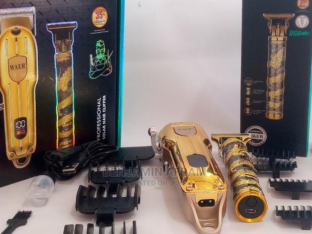 Two in One Professional Rechargeable Hair Clippers · Photo 4