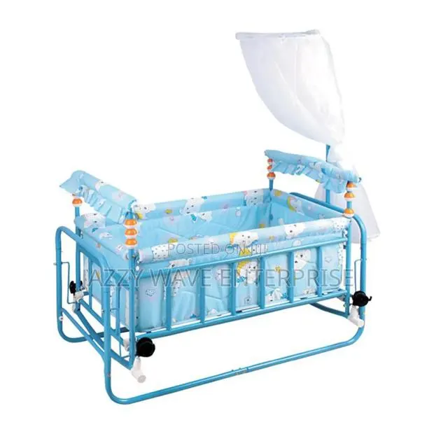 Baby's Cot · Photo 1