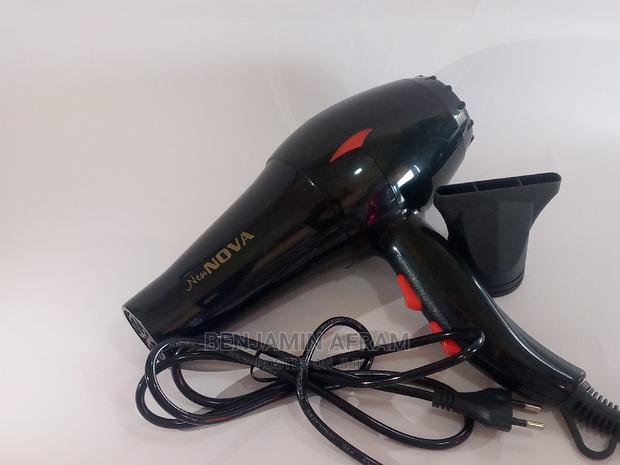 Nova Hair Care Hair Dryer · Photo 3