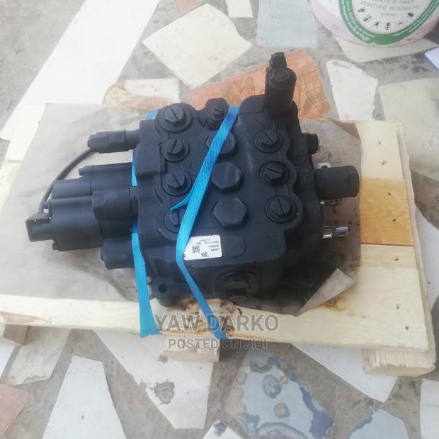 JCB 3cx /4cx Brand New Control Block · Photo 3