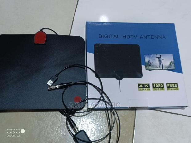 Indoor Digital TV Antenna · Photo 2