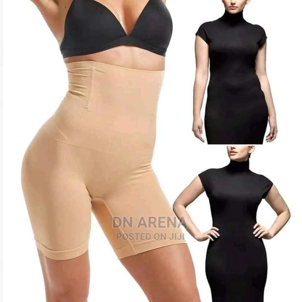 Flat Tommy Corset Underwear Hard Texture · Photo 2