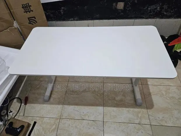 Height Adjustable Study Computer Desk - Mobile Workstation · Photo 1