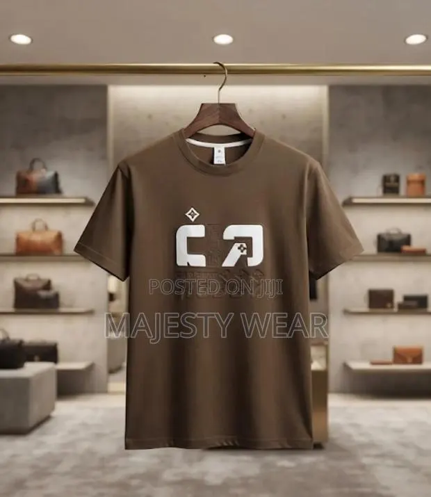 High Quality Heavy Round Neck · Photo 1