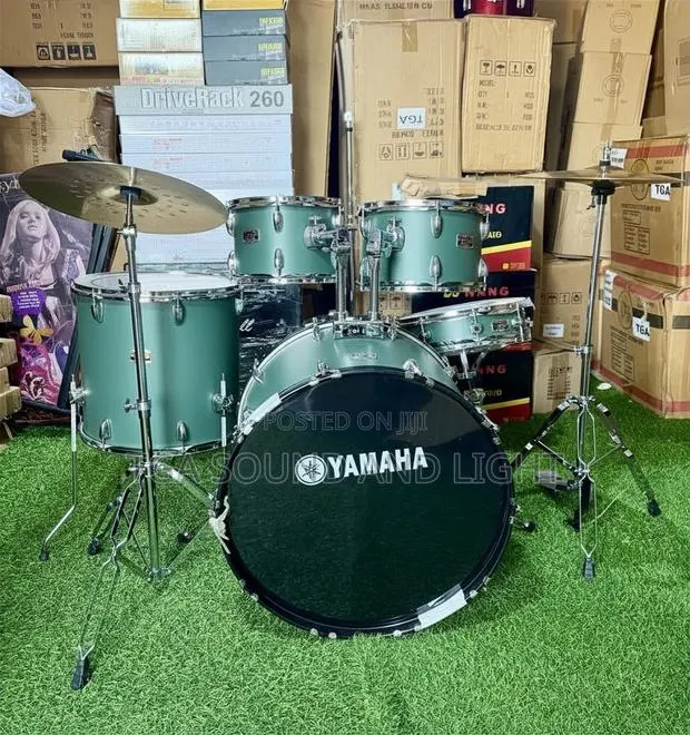 Yamaha Japan Series Complete Drum Set[Matte Green] · Photo 1