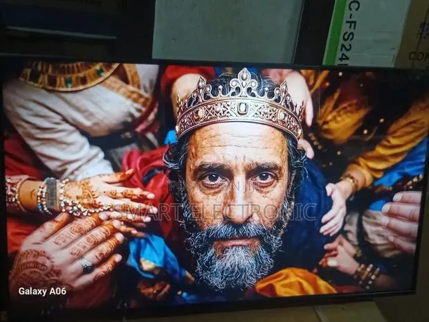 Samsung 43” Dynamic Color Smart Television · Photo 1