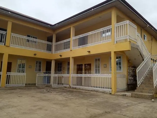 9bdrm Apartment in Sefdard Properties, Ablekuma for sale · Photo 1