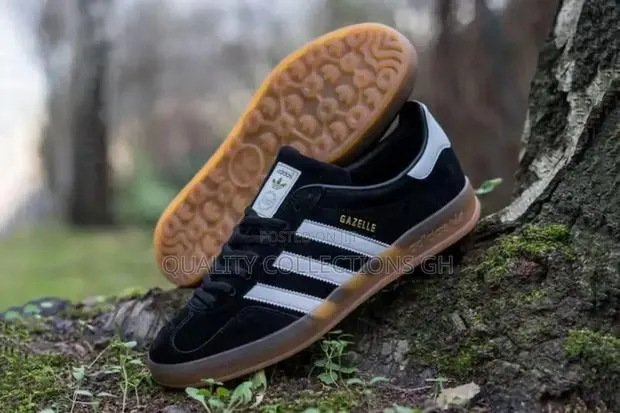 Adidas Samba Black and Brown · Photo 1