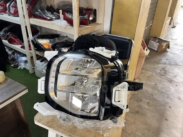 Mitsubishi Outlander 2022-2025 Headlight Lower 2023, 2024, 2025 · Photo 1