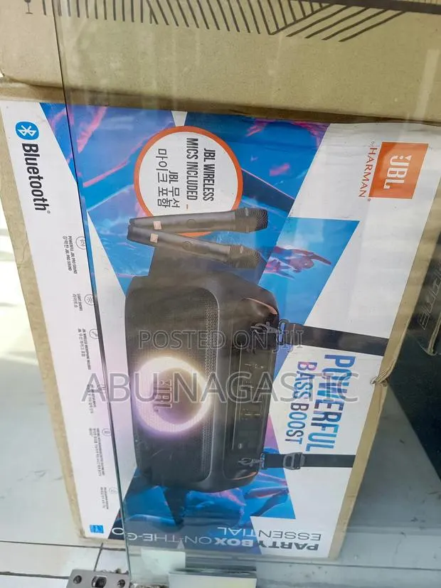 JBL Party Box on the Go Essential · Photo 1
