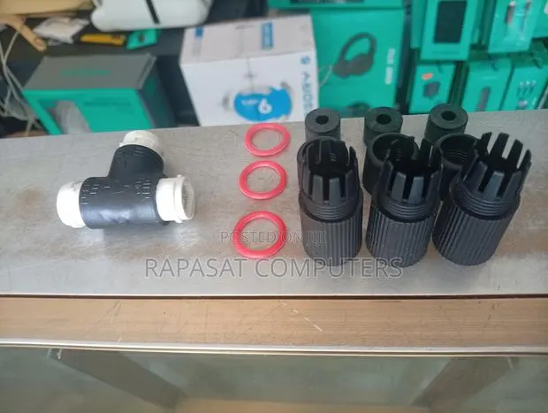 Rj45 Female to Rj45 Dualfemale Outdoor Joiner · Photo 1