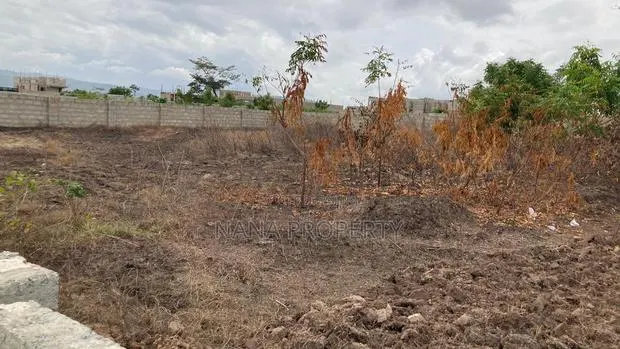 Two Plots of Land for Sale Located at Oyarifa Ghana Flag · Photo 1