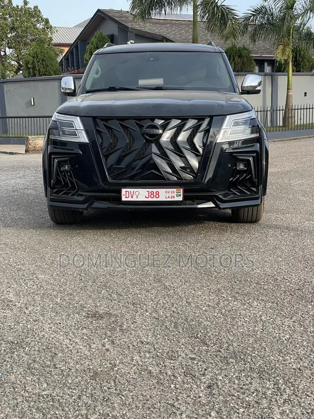 Nissan Patrol 2010 Black