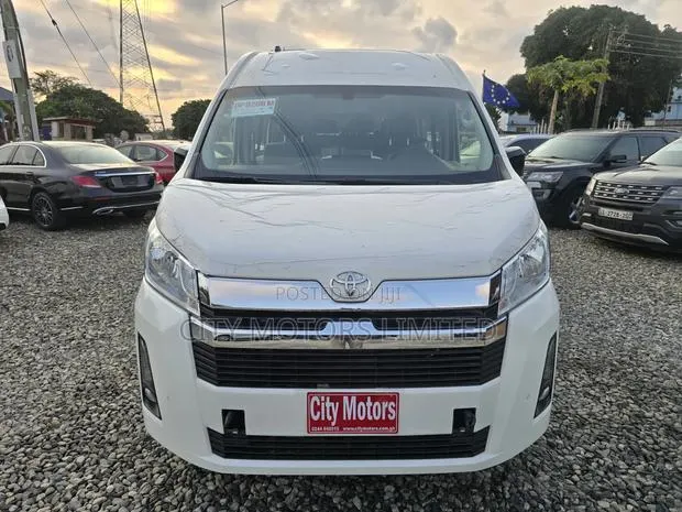 New Toyota HiAce 2025 White · Photo 1