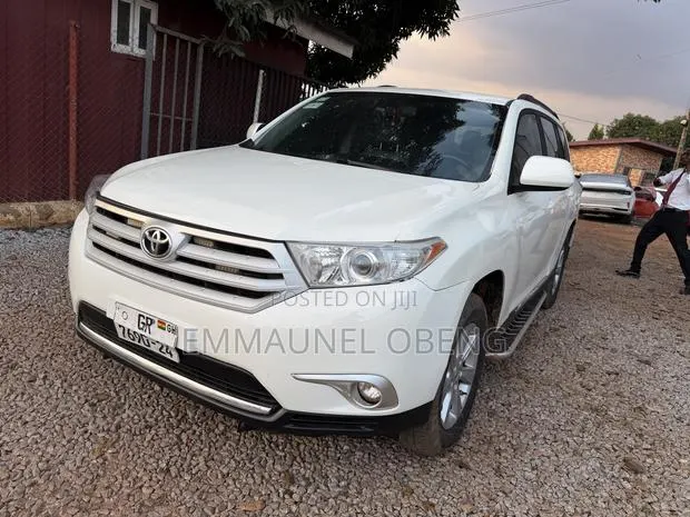 Toyota Highlander 2013 White · Photo 1