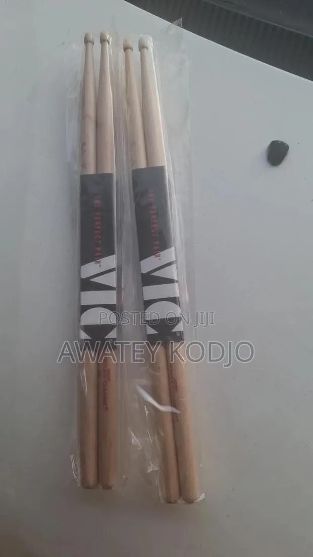 Vic Firth Drum Stick 5a · Photo 1