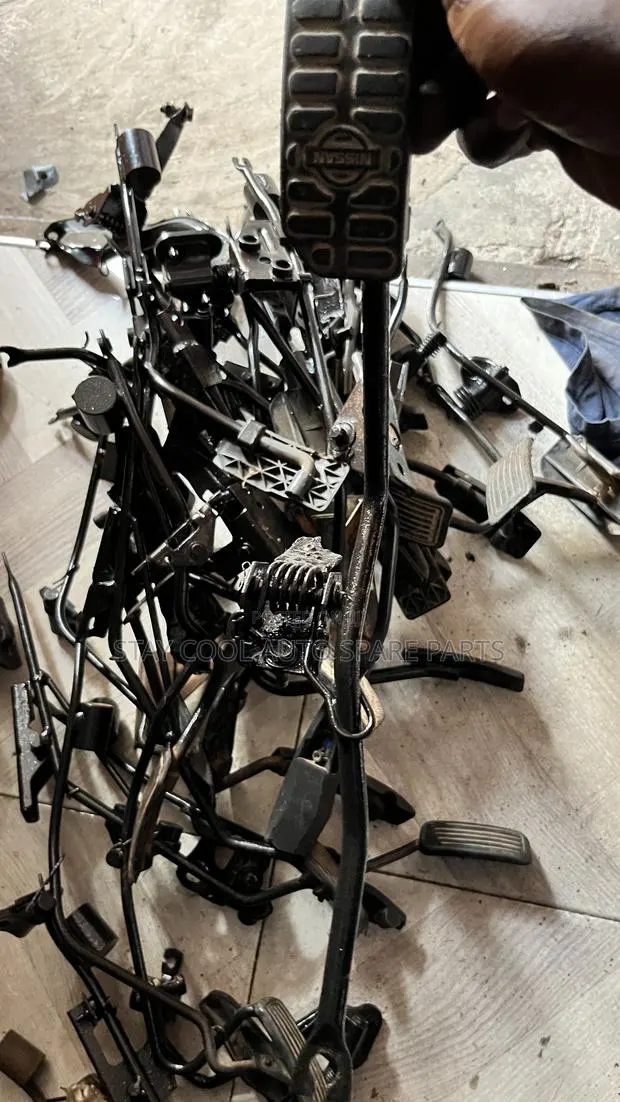Nissan Manual Accelerator Pedal · Photo 1