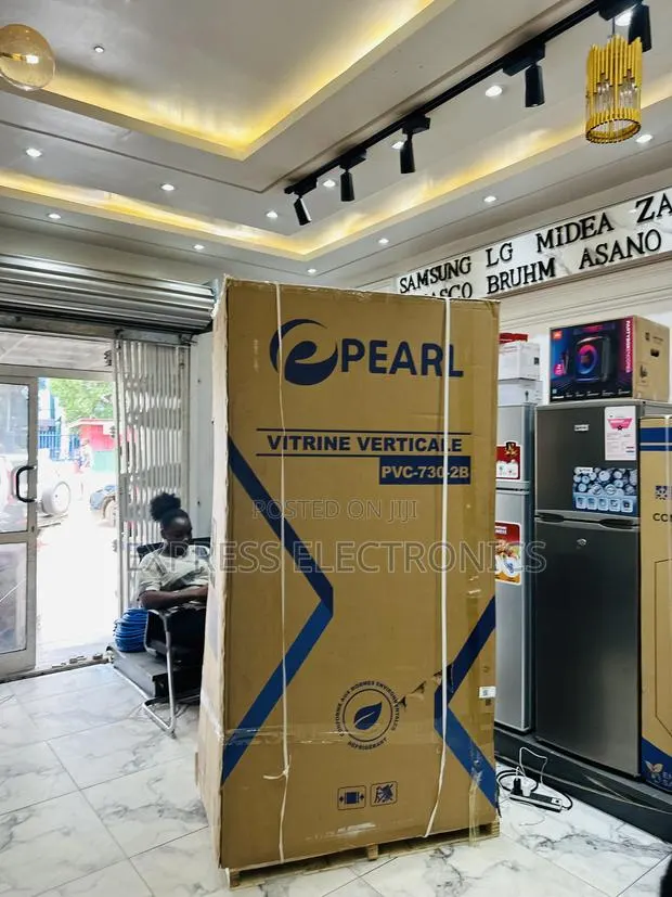 Brand New PVC-730-2b Display Fridge Pearl · Photo 1