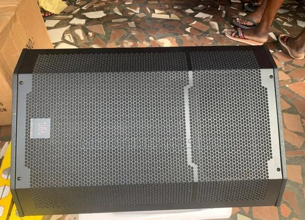 JBL Prx615m 15"Inches Pair of Active Professional Speaker System. · Photo 1